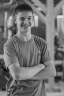 </br>
Levin Züllig</br>
</br>
1. Lehrjahr</br>
Zimmermann EFZ</br>
</br></br></br>
Teil von uns seit 2025</br>