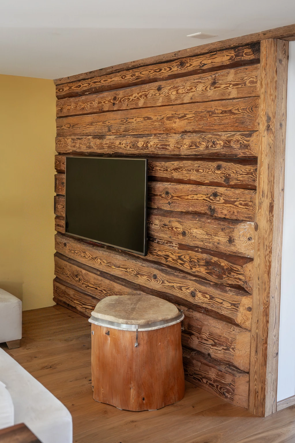 Nachhaltige Renovation mit Altholz durch Zimmerei in Illighausen