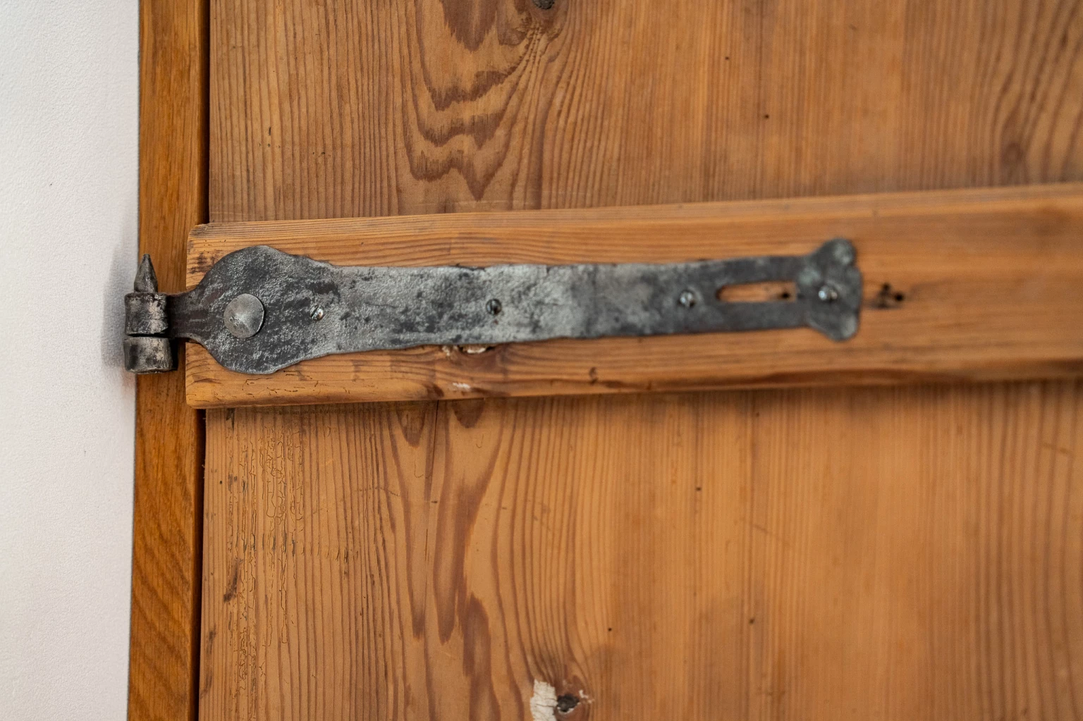 Nachhaltige Renovation mit Altholz durch Zimmerei in Illighausen