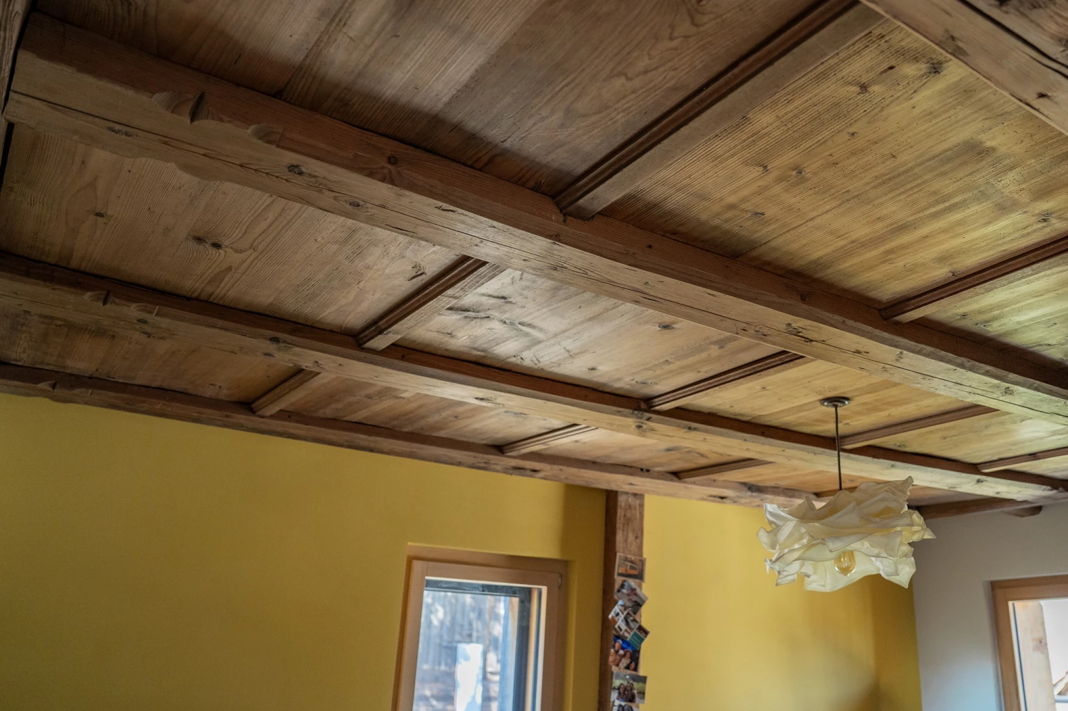 Nachhaltige Renovation mit Altholz durch Zimmerei in Illighausen