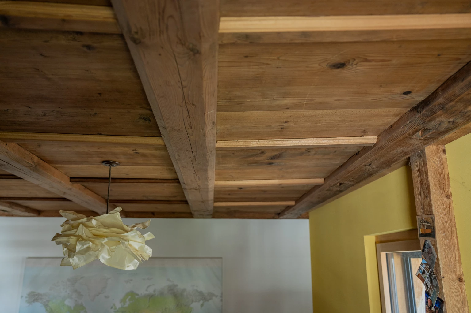 Nachhaltige Renovation mit Altholz durch Zimmerei in Illighausen