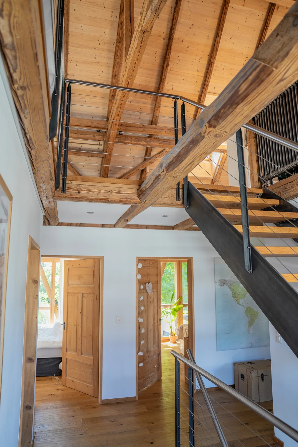 Nachhaltige Renovation mit Altholz durch Zimmerei in Illighausen