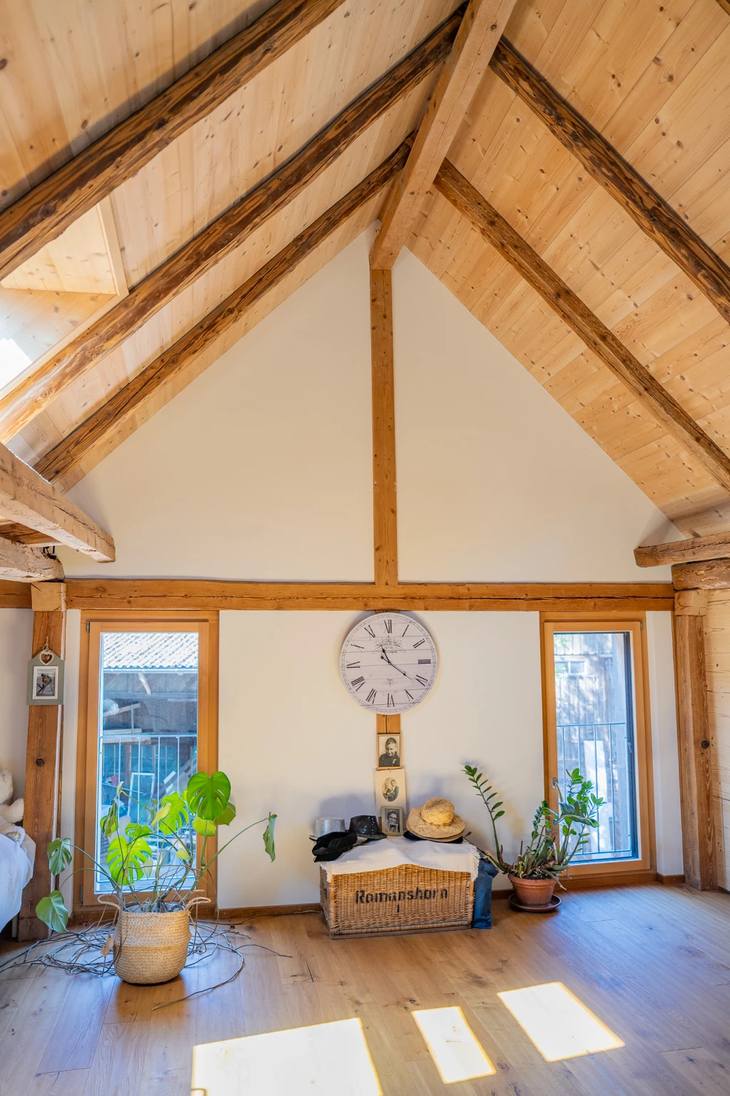 Nachhaltige Renovation mit Altholz durch Zimmerei in Illighausen