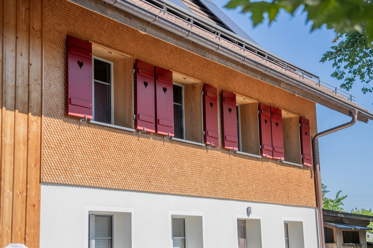Nachhaltige Renovation mit Altholz durch Zimmerei in Illighausen