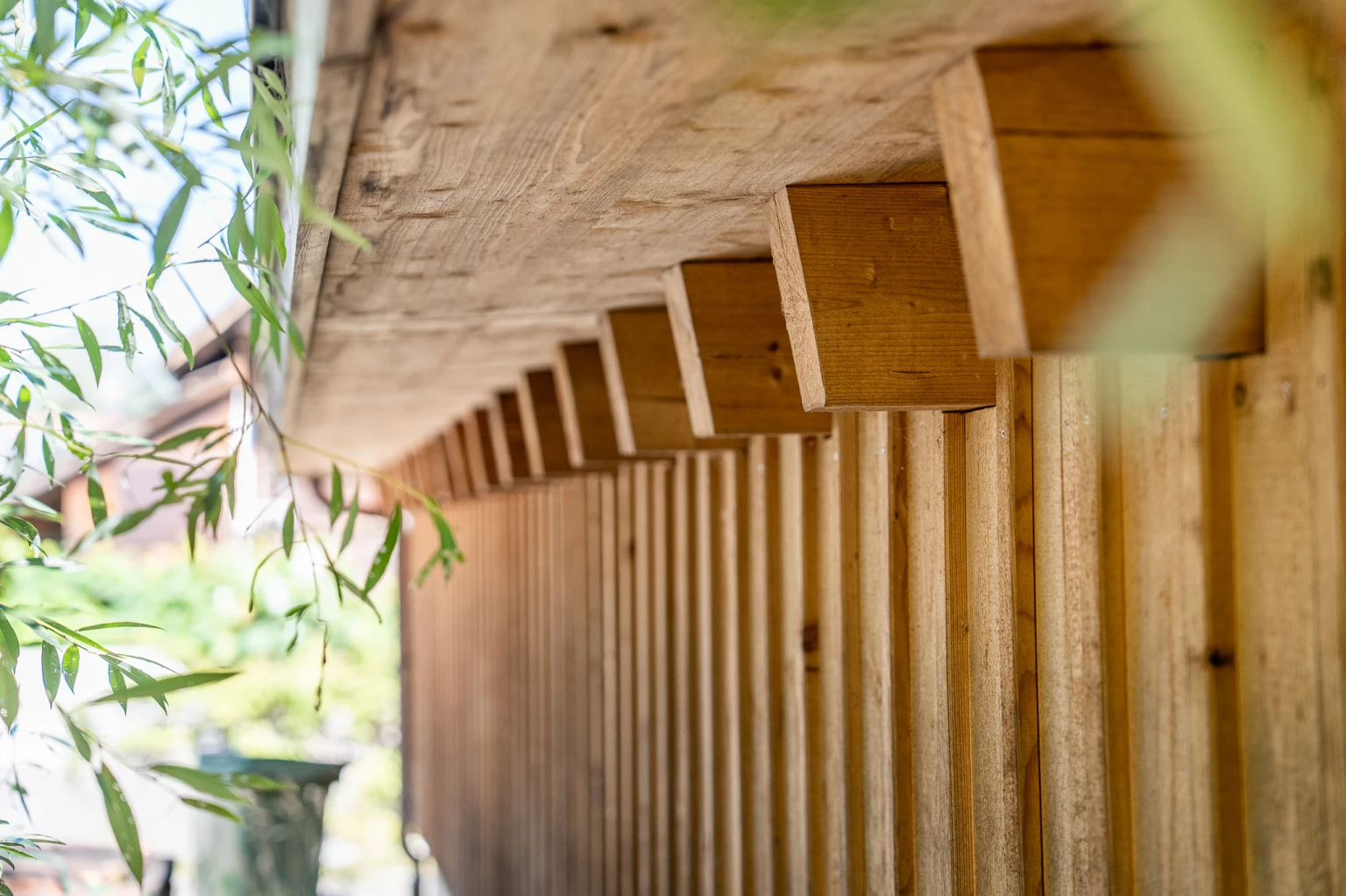 Nachhaltige Renovation mit Altholz durch Zimmerei in Illighausen