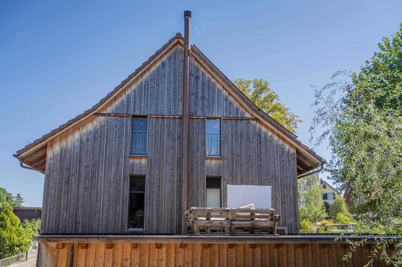 Nachhaltige Renovation mit Altholz durch Zimmerei in Illighausen