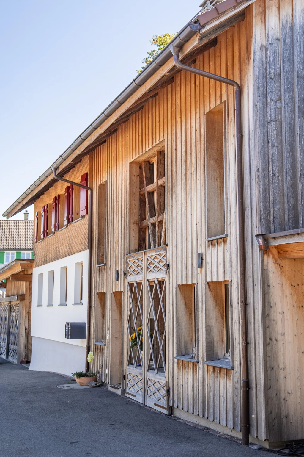 Nachhaltige Renovation mit Altholz durch Zimmerei in Illighausen