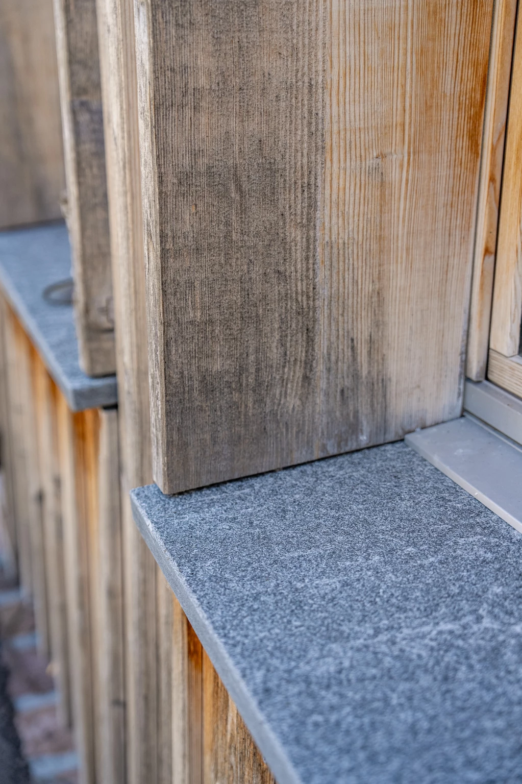 Nachhaltige Renovation mit Altholz durch Zimmerei in Illighausen